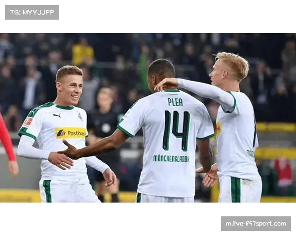 门兴与美因茨上演进球大战 双方防守漏洞频出现平局